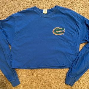 Long sleeve gators cropped shirt